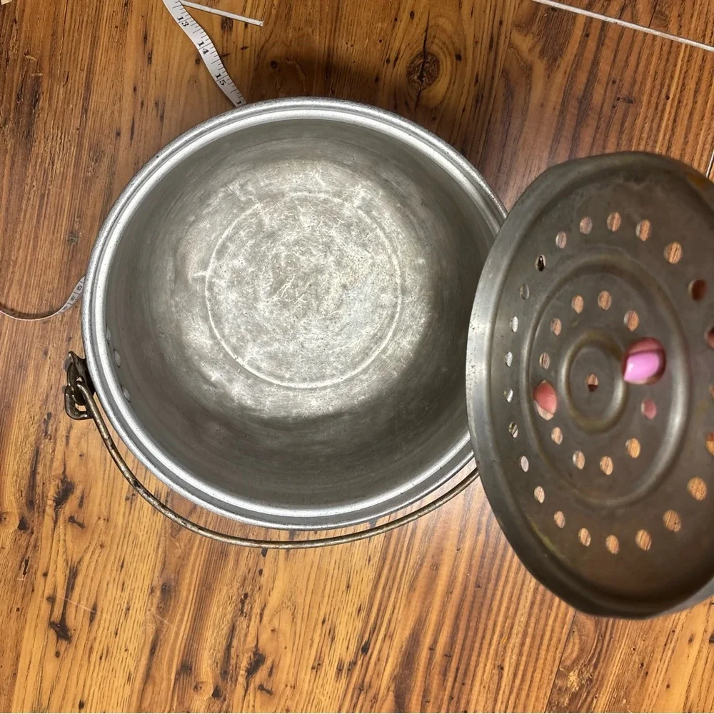 Antique Aluminum Jam Pot (use for pierogi) with Handle and‎ Insert